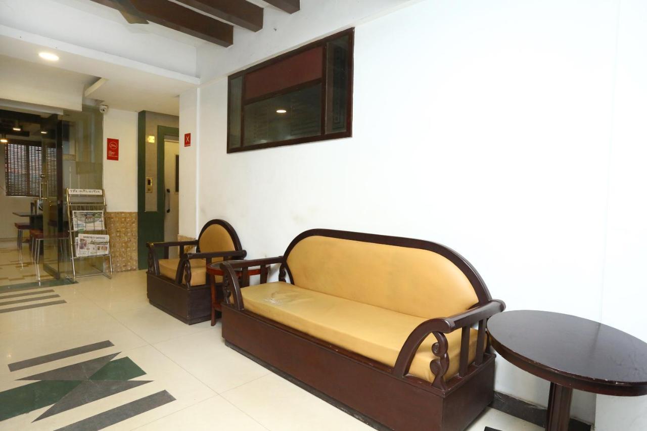 Oyo 15190 Select Residency Hotel Calecute Exterior foto