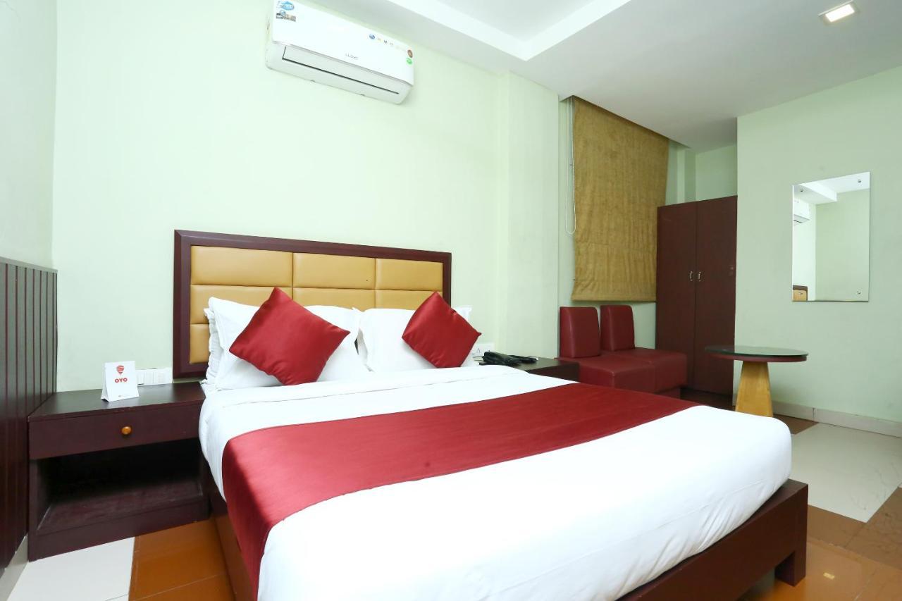 Oyo 15190 Select Residency Hotel Calecute Exterior foto