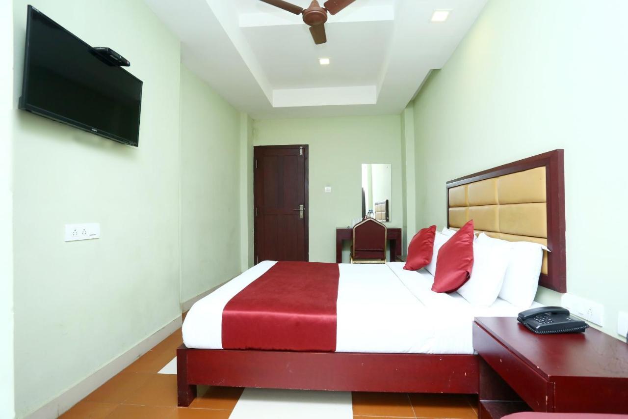 Oyo 15190 Select Residency Hotel Calecute Exterior foto