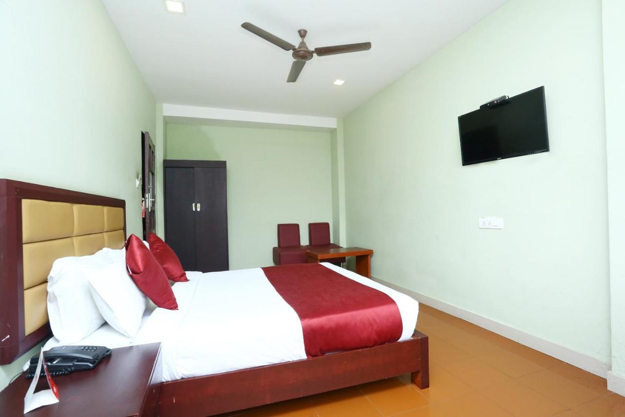 Oyo 15190 Select Residency Hotel Calecute Exterior foto